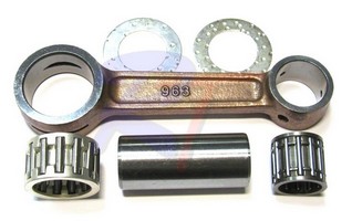 Шатун с пальцем вала и подшипниками Suzuki DT20/25/30(86-)